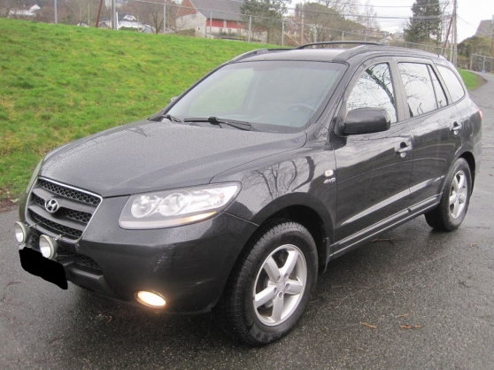 Hyundai Santa Fe 2.2 4WD 155 ch