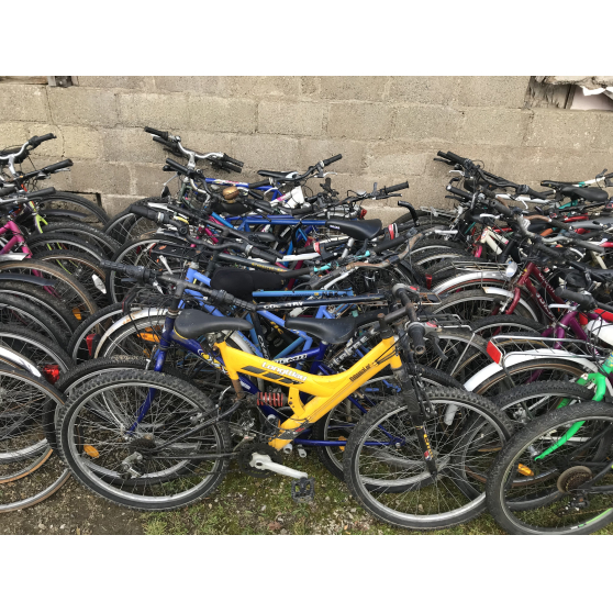 Lot de VTT et vélos enfants pour l'expor