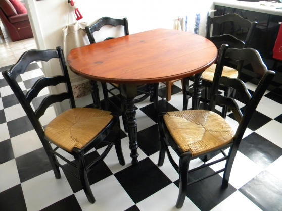 table et chaises de cuisine
