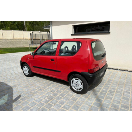 Fiat seicento en bonne état a vend.