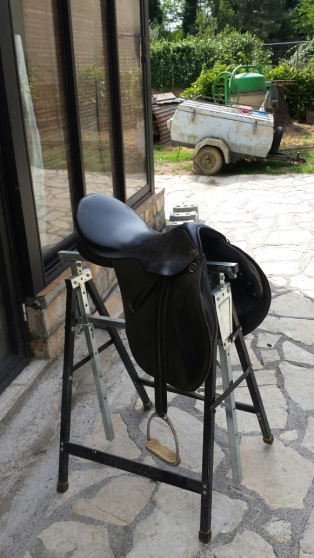 SELLE CUIR EN EXCELLENT ETAT