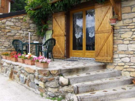 gite dans village pres d'ax les therme