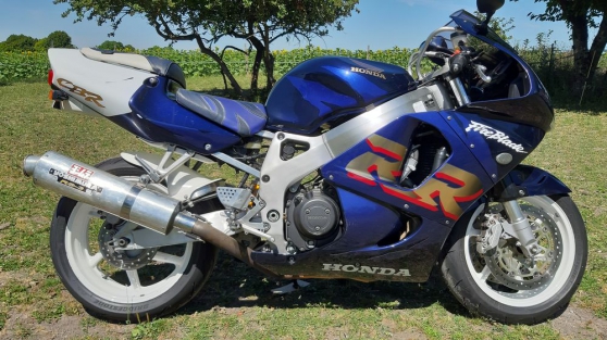 Annonce occasion, vente ou achat 'Moto honda sportif'