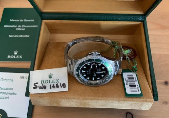 Annonce occasion, vente ou achat 'Rolex 50th Submariner Kermit Neuve'