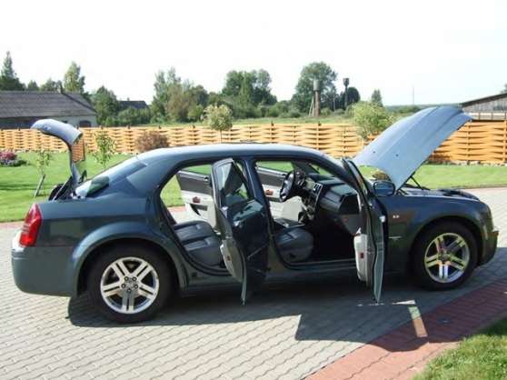 Annonce occasion, vente ou achat 'Chrysler 300C CRD Limited'