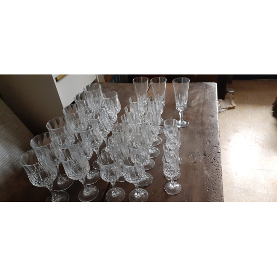 Annonce occasion, vente ou achat 'ensemble de 31 verres cisels vintage'