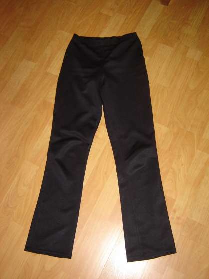 Annonce occasion, vente ou achat 'Pantalon noir'