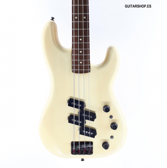 Annonce occasion, vente ou achat 'Fender Precision Bass Japan Boxer PB-555'