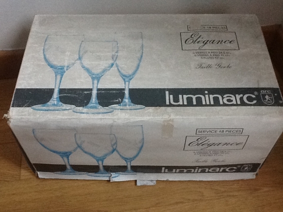 Annonce occasion, vente ou achat 'Service 17 pices de verre Luminarc'