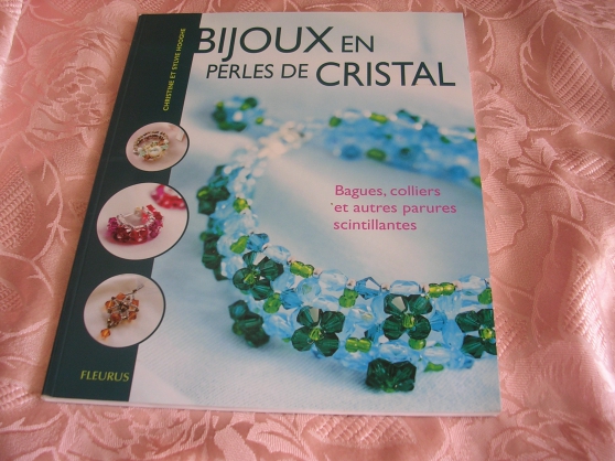 Annonce occasion, vente ou achat 'Bijoux en perles de cristal'