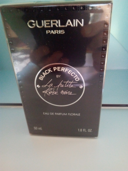 Annonce occasion, vente ou achat 'Black Perfecto by La Petite Robe Noire'
