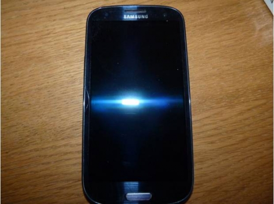Annonce occasion, vente ou achat 'Smartphone samsung galaxy S3 encore sous'