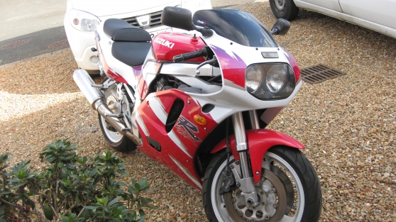 Annonce occasion, vente ou achat 'moto suzuki gsxr 750'