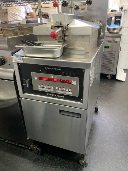 Annonce occasion, vente ou achat 'Henny Penny Pressure Fryer 3 Phase'