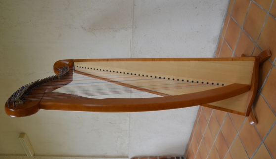 Annonce occasion, vente ou achat 'Harpe celtique CAMAC'