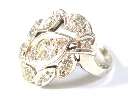 Antique ring with diamonds 0.62 kt