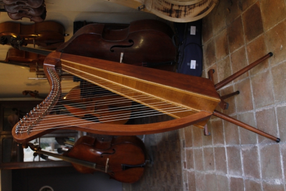 Annonce occasion, vente ou achat 'harpe celtique'