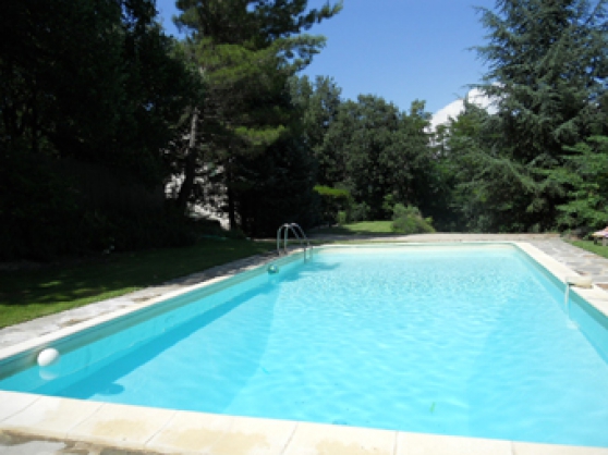 Loc vacances Luberon villa piscine calme