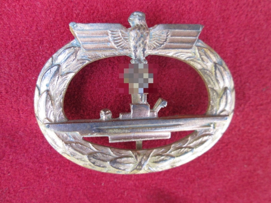 Annonce occasion, vente ou achat 'Rare badge sous marinier allemand U Boot'