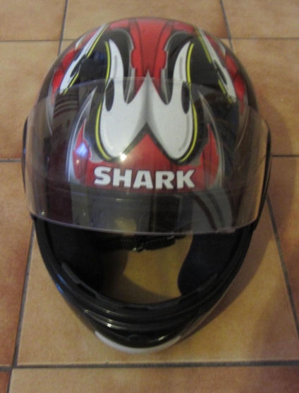 Annonce occasion, vente ou achat 'Casque Shark taille 53 / 54'