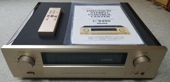 Accuphase C-2420 Preamplifier