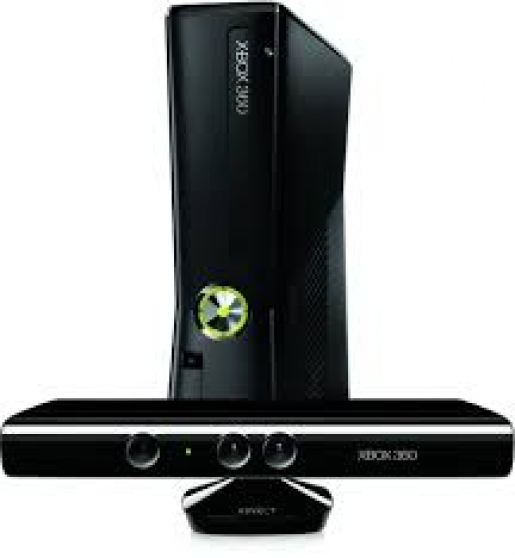 Annonce occasion, vente ou achat 'Xbox 360 slim + kinect + DD 250 + 3 mane'