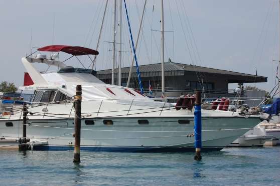 Annonce occasion, vente ou achat 'location yachts vedette bateaux hote'