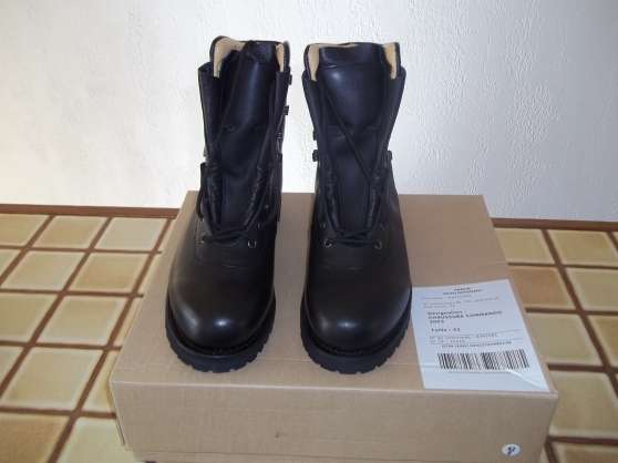 Annonce occasion, vente ou achat 'Chaussures commando taille 42'