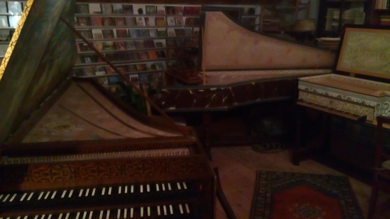 Piano pedalier historique 1880 + -