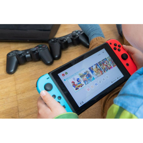 Annonce occasion, vente ou achat 'Nintendo switch +4 jeux'