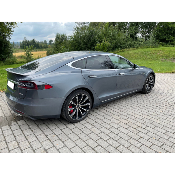 Tesla Model S Année - Photo 3