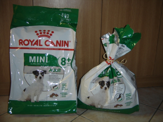 13kg de croquettes Royal Canin Mini +8