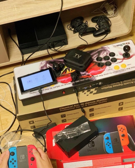 Console Nintendo Switch super état neuf - Photo 2