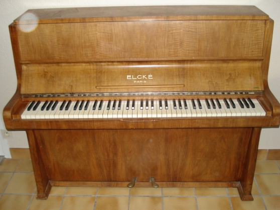 Annonce occasion, vente ou achat 'Piano Elck cadre mtallique'