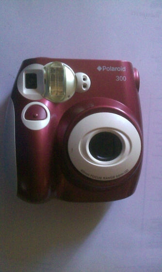 Annonce occasion, vente ou achat 'Polaroid 300 Instant Camera'