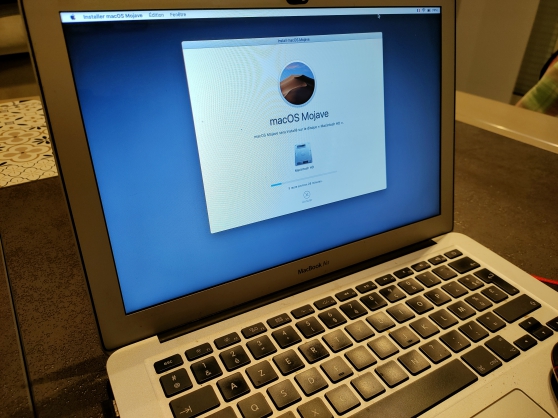 MacBook Air 13\" Apple (A1466) i5 1.8Ghz
