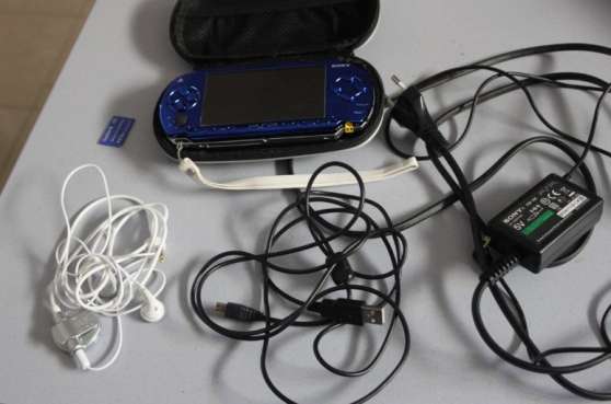 Annonce occasion, vente ou achat 'PSP bleu avec ses accessoirs'