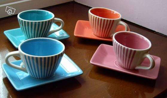 Annonce occasion, vente ou achat '4 tasses  caf + 4 soucoupes NEUF'