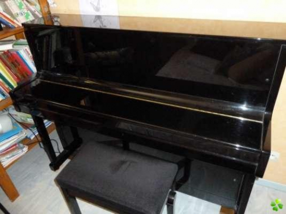 Annonce occasion, vente ou achat 'PIANO DROIT MARQUE BRUCKHNER'