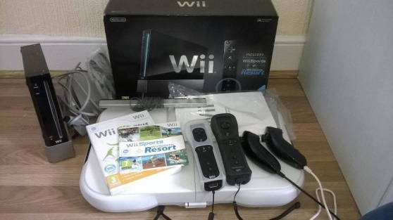 Annonce occasion, vente ou achat 'Console Wii noire + les jeux Wii Sports'