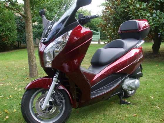 Annonce occasion, vente ou achat 'Scooter 125 honda'