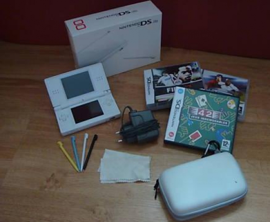 Annonce occasion, vente ou achat 'Console Nintendo Ds Lite blanche'