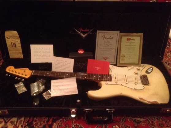 Annonce occasion, vente ou achat 'Guitare Fender Stratocaster John Mayer'