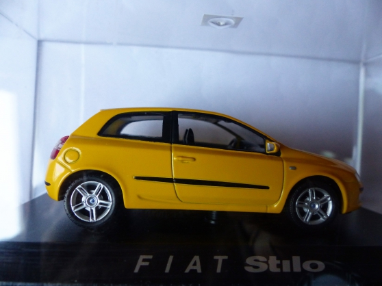 Annonce occasion, vente ou achat 'FIAT STILO miniature NOREV 1/43me'