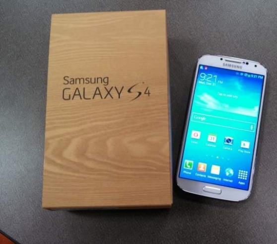 Annonce occasion, vente ou achat 'Samsung Galaxy S4 4G Blanc Etat NEUF'