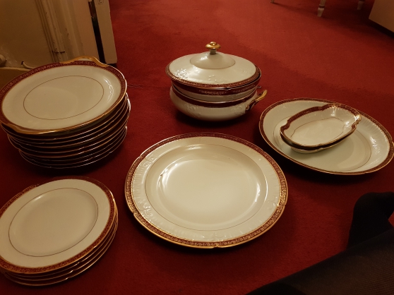 Annonce occasion, vente ou achat 'Service de table porcelaine de Limoges'