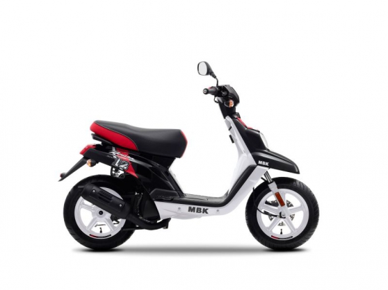 SCOOTER NEUF MBK BOOSTER SPIRIT 12 POUCE