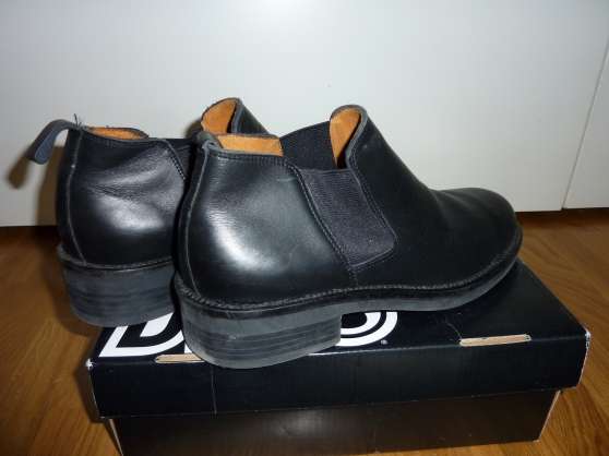 Annonce occasion, vente ou achat 'Chaussures bottines Cuir Noir en 41'