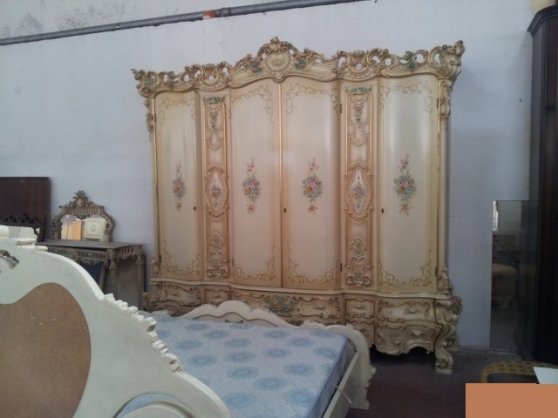 Annonce occasion, vente ou achat 'Chambre  coucher Baroque Armoir Lit Bet'