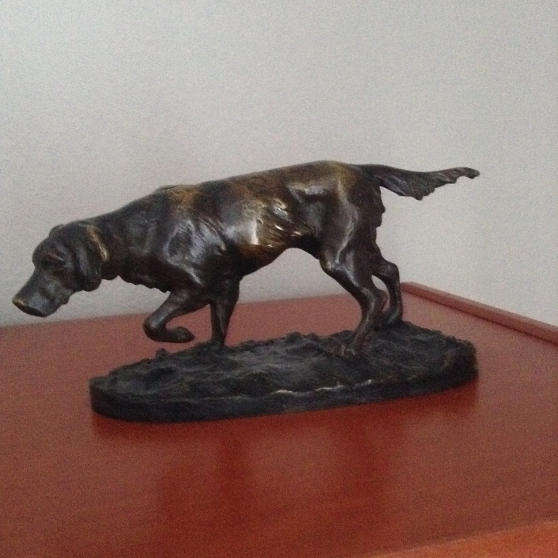Chien en bronze signé G. VACOSSIN - Marche.fr